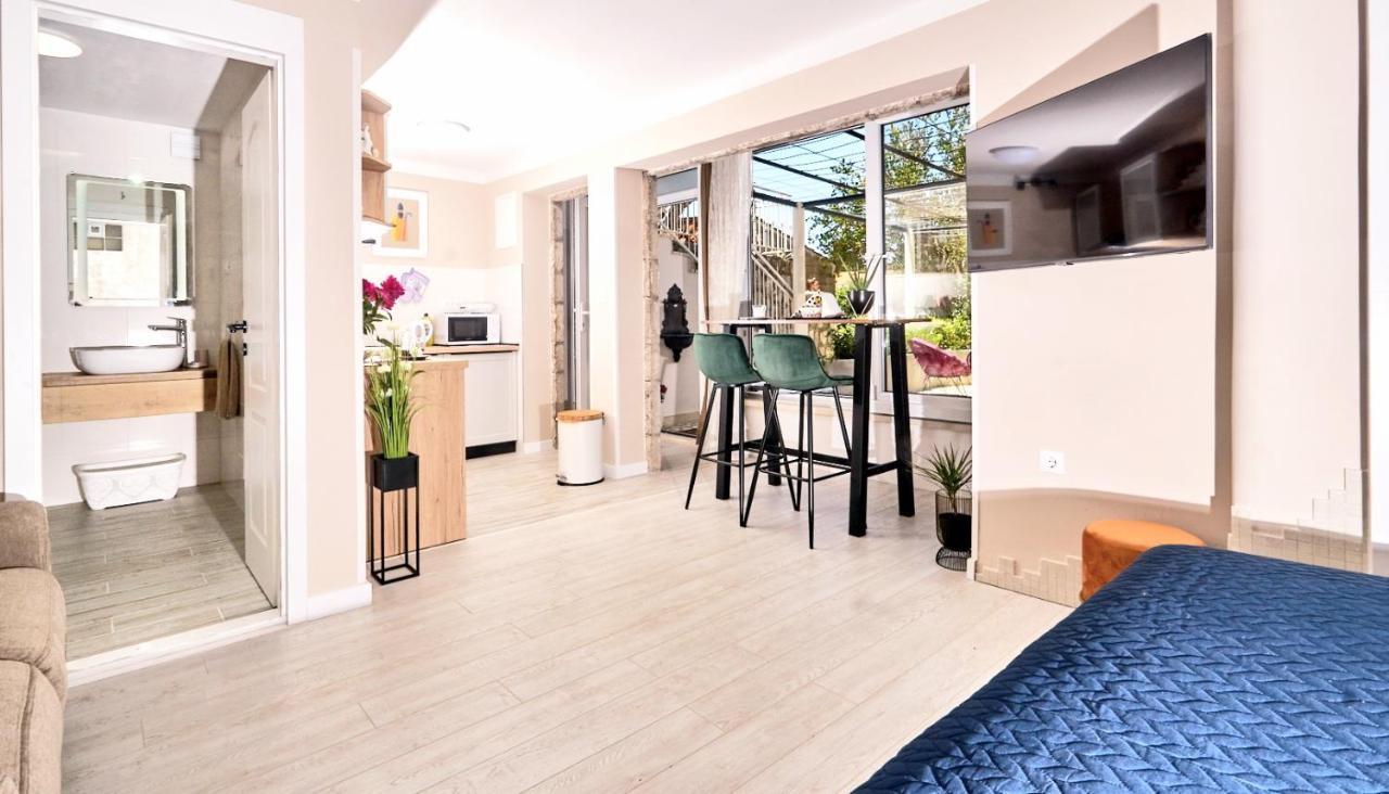 Suite By The Beach For 2 Cavtat Eksteriør billede